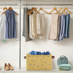 AUUXVA waterproof inner layer keeps contents dry and clean.