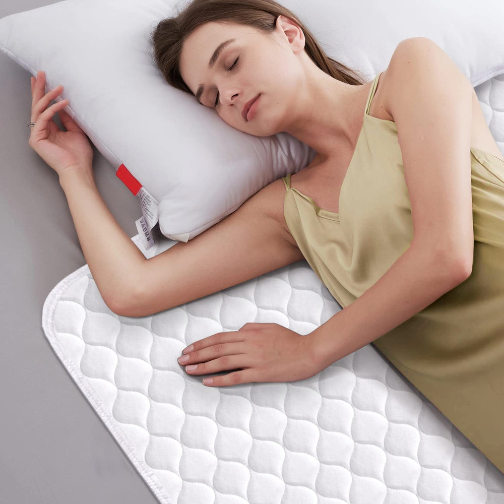 Avalon Care pad featuring a super absorbent inner layer for quick liquid absorption