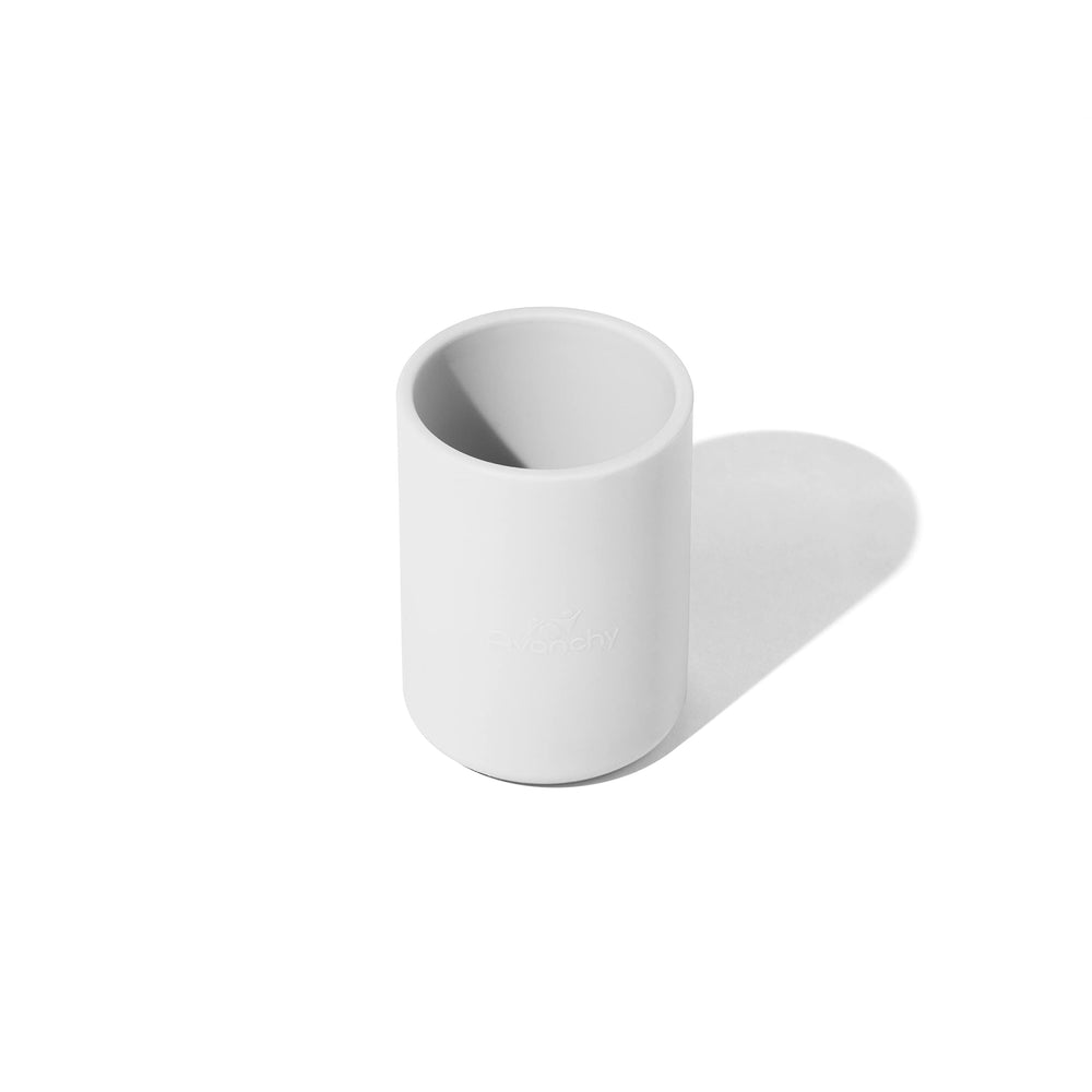 Avanchy silicone training cup open design enables easy sipping and self-feeding for toddlers.