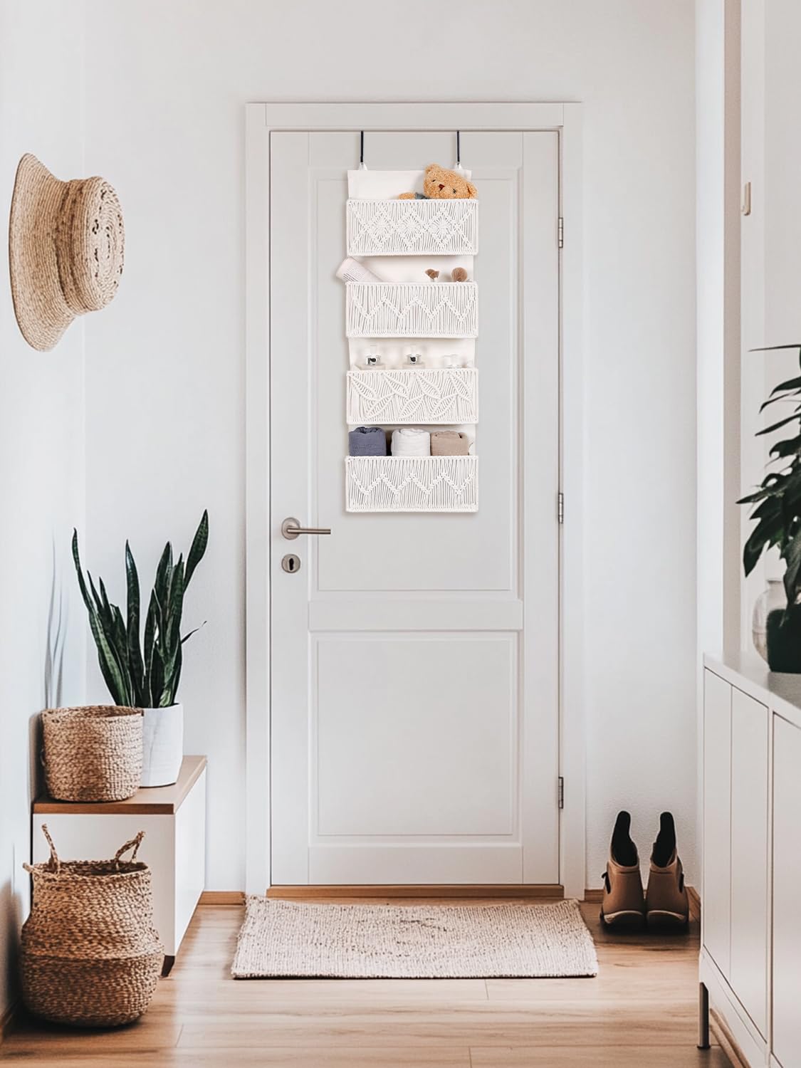 Avidanza boho leaf motif enhances room decor