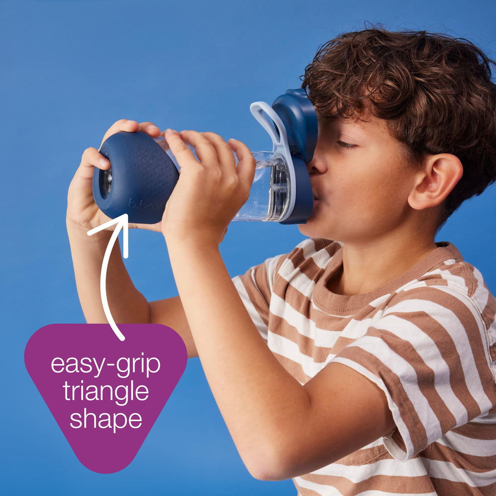 b.box durable Tritan material withstands daily use for active kids.