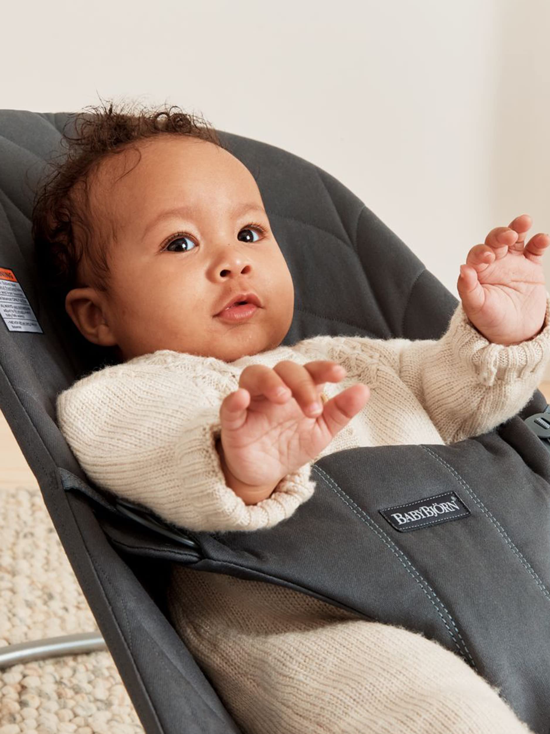 Anthracite color offers modern style for the baby's rest space.
