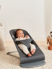 BabyBjörn Bouncer Bliss cotton fabric keeps baby comfy for long sessions.