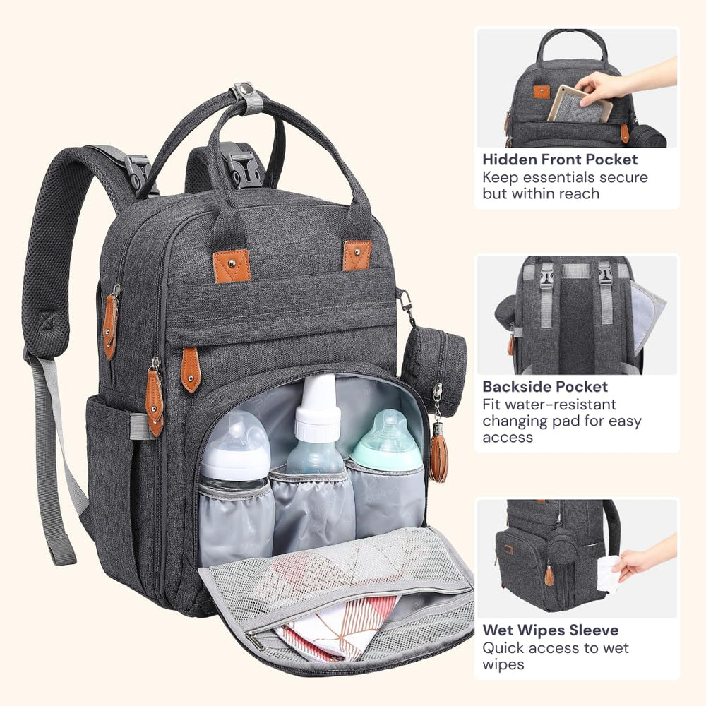 Insulated bottle pockets in the BabbleRoo bag keep drinks at the right temperature.