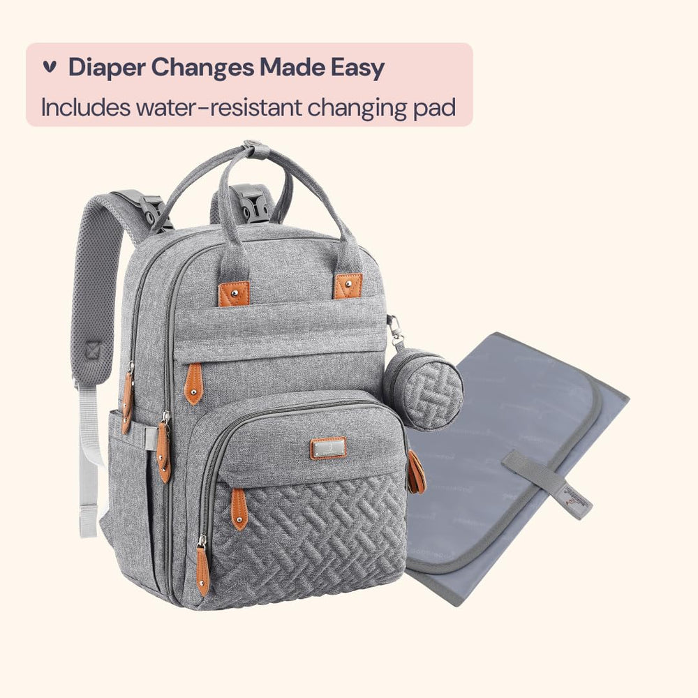 BabbleRoo water-resistant fabric protects essentials in wet conditions.