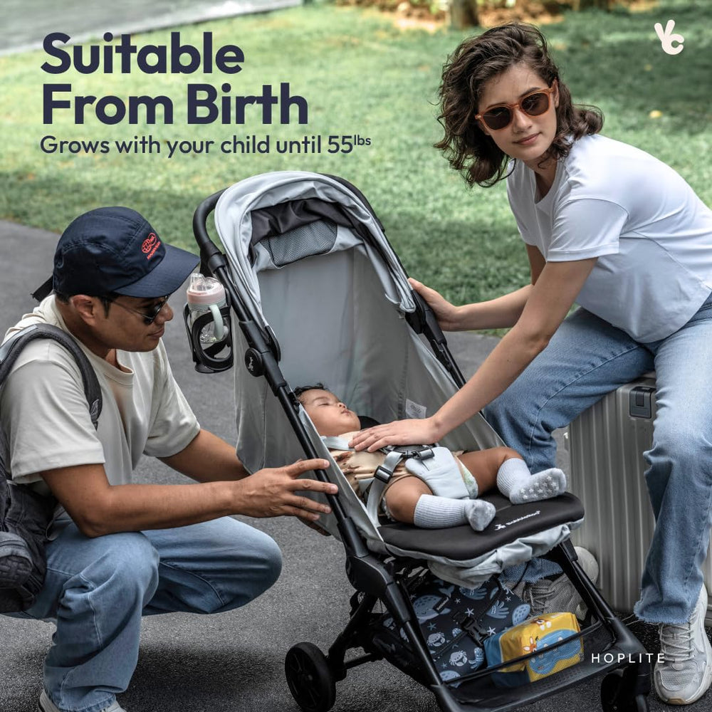 BabbleRoo Hoplite raincover included for sudden showers and messy days.
