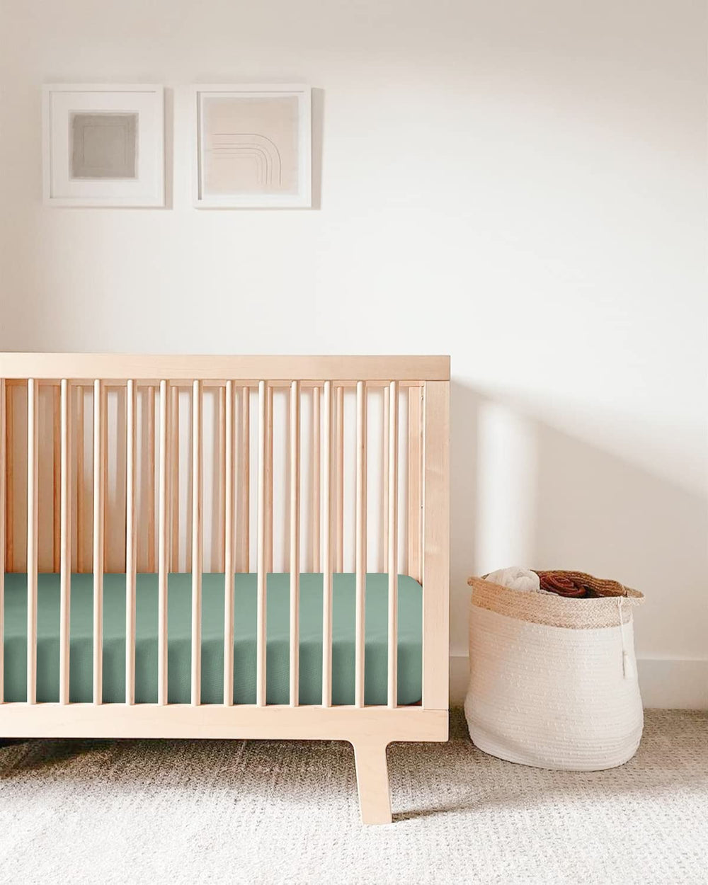 Babebay 185gsm cotton for breathable durability and cozy sleep.