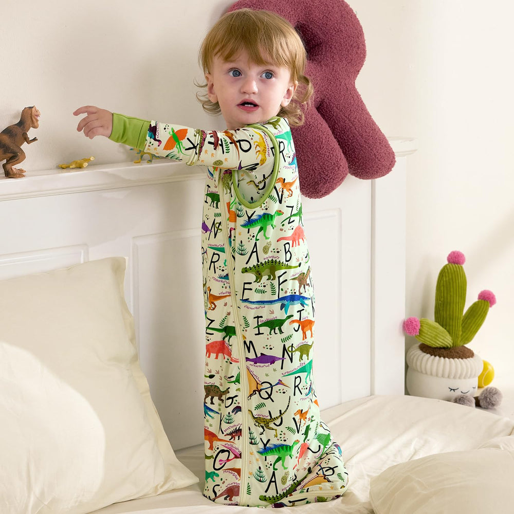 Babee Reshinee enclosed seams ensure smooth, skin-friendly interior.