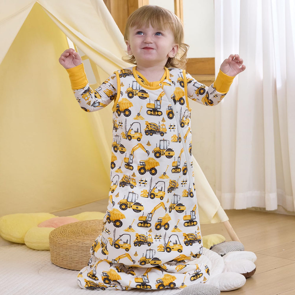 From babee Reshinee, enclosed seams provide skin-friendly wear.