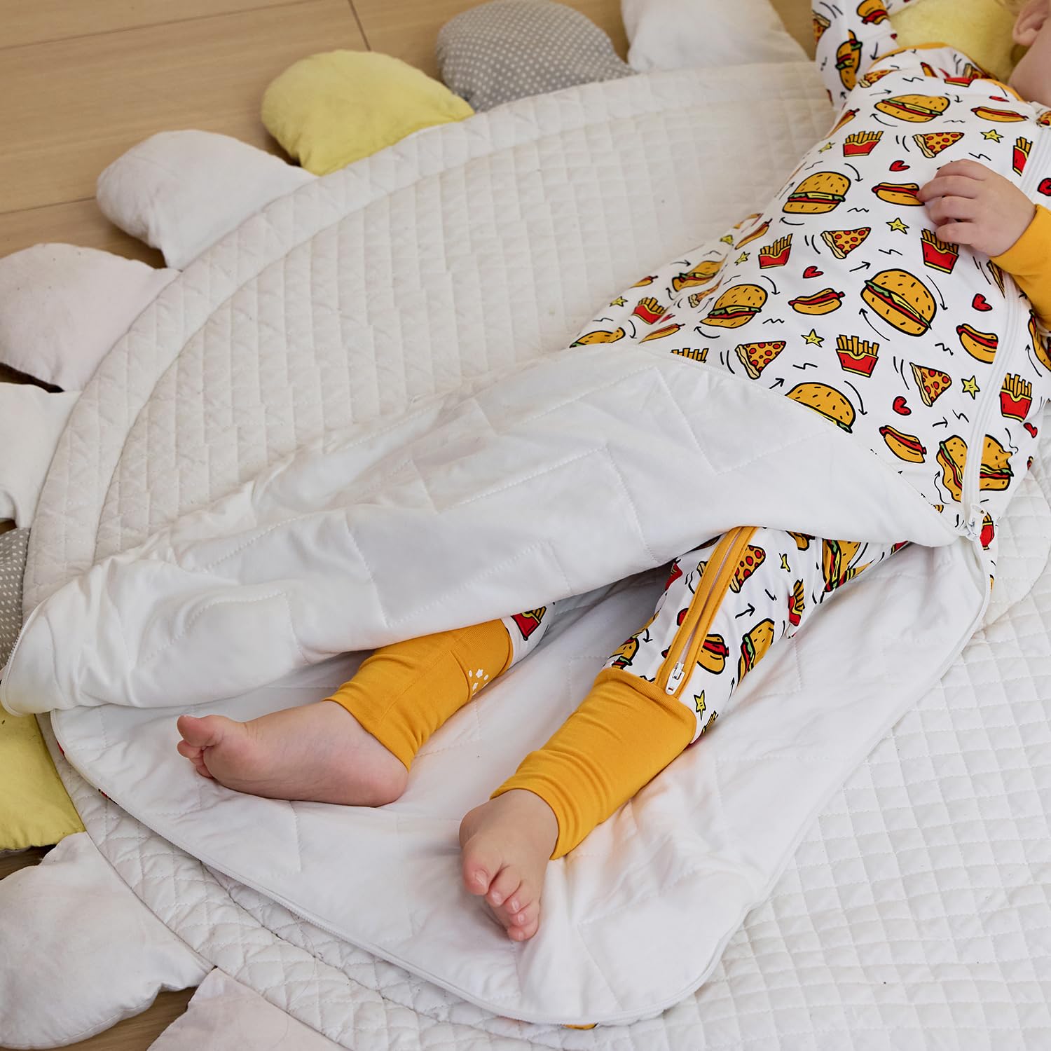 Babee Reshinee sleep sack is machine washable and colorfast.