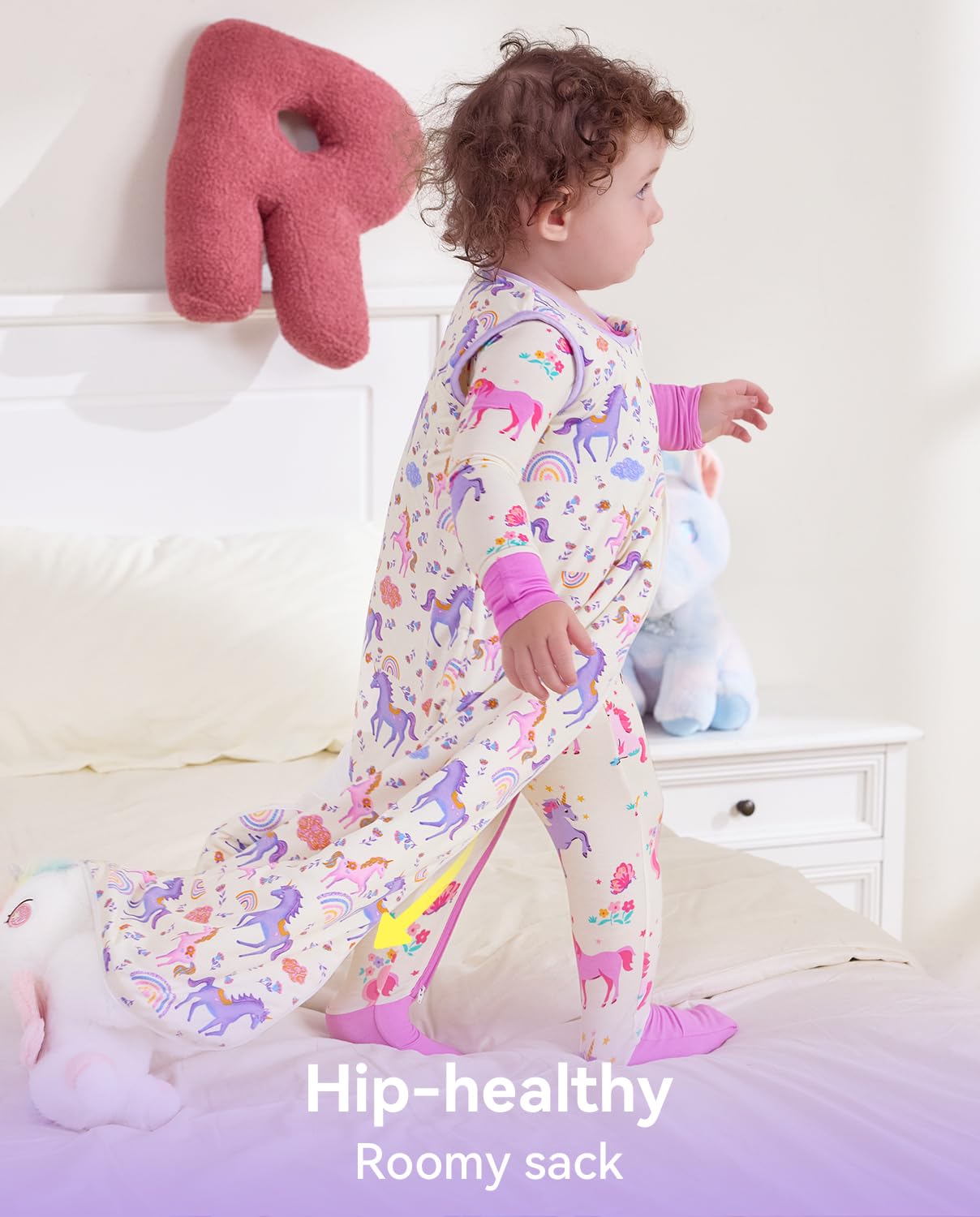 Babee Reshinee two-way zipper eases diaper changes while baby rests.