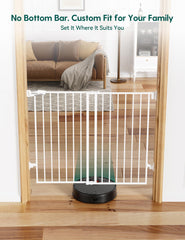 Babelio Baby Gate shows auto-close feature in action at a doorway.