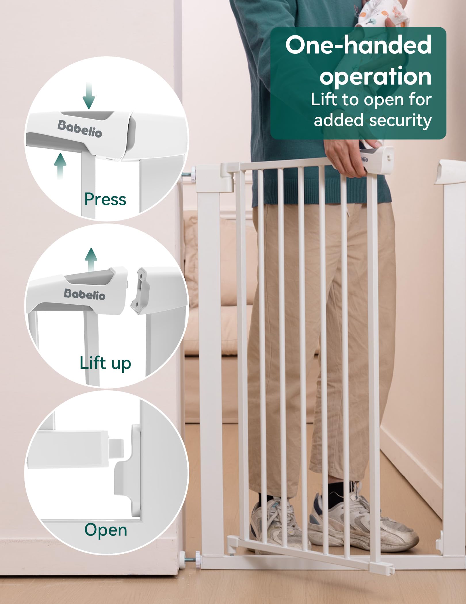 BABELIO two-way swing gate allows passage from either side.