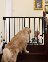 Babelio Boundless Gate stair installation shows hardware mounting for stairs