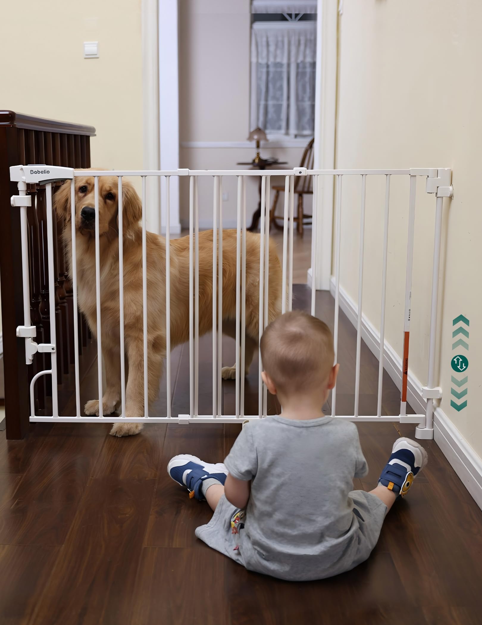 BABELIO no bottom bar gate in doorway with wide walk-through for easy stroller passage.