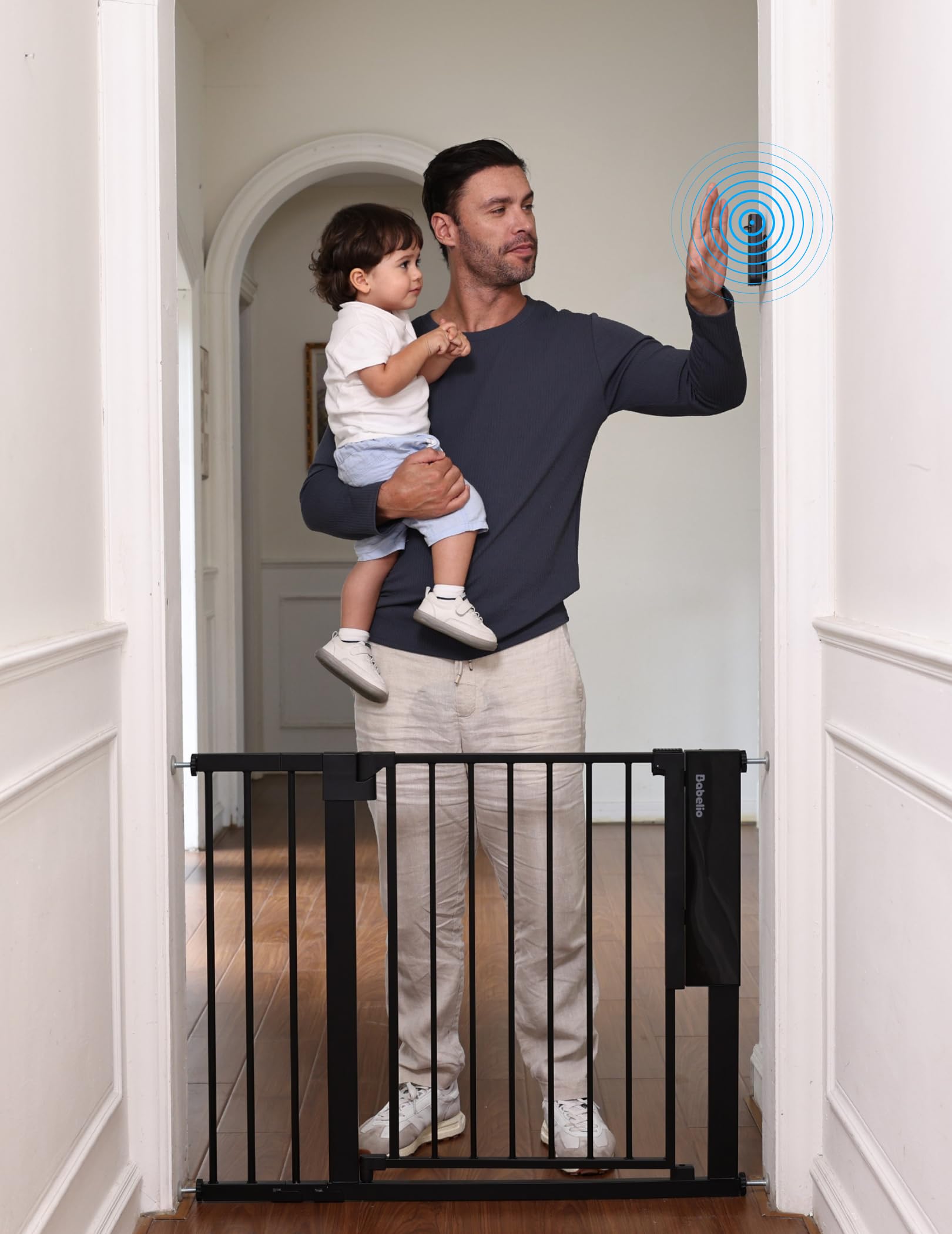 BABELIO smart gate extended-width closed, sturdy barrier for doorways and stairs