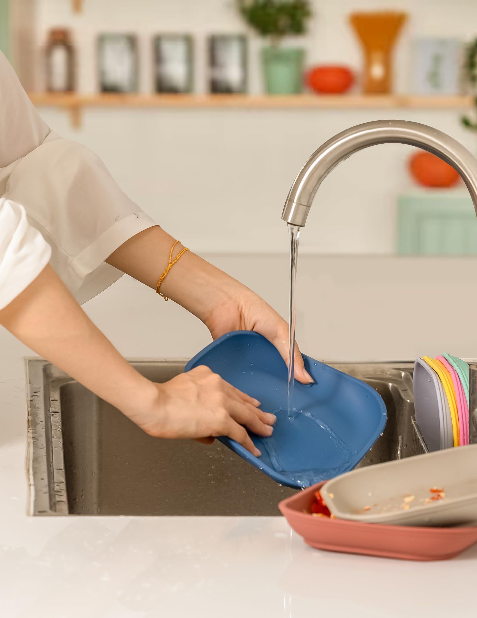 BABELIO stackable 3-pack saves space in a growing family kitchen