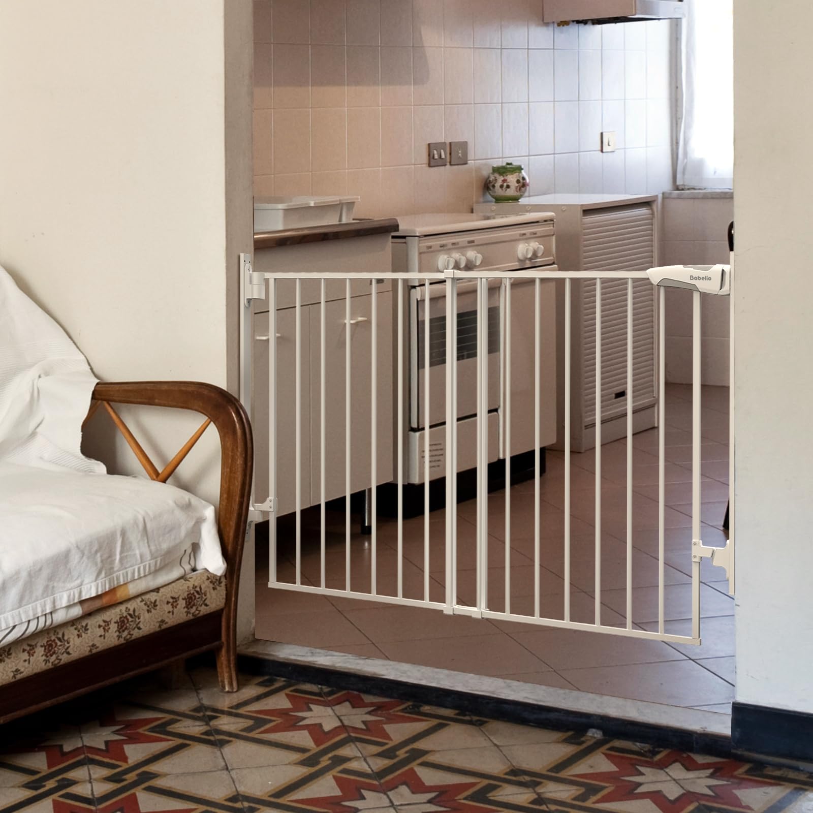 BABELIO installation-ready gate for stairs, doorways, and wide openings.