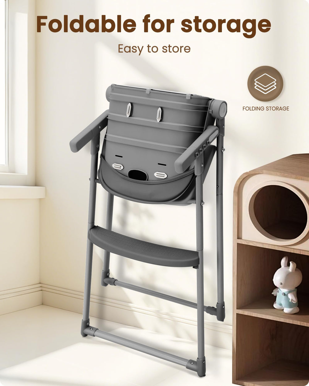 Babilous high chair during family mealtime enables inclusive dining at the table.
