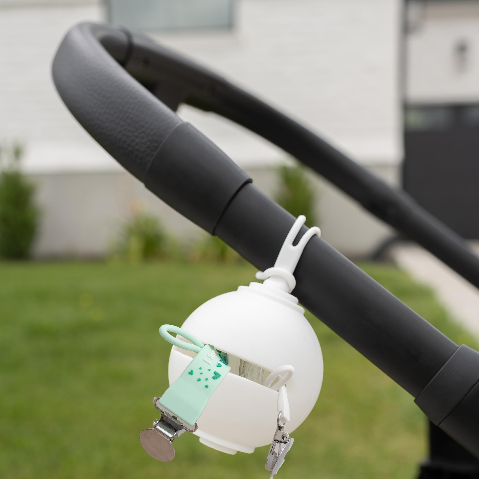 Baby Amy hygienic travel storage keeps items clean in bags.