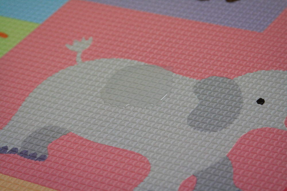 Baby Care Play Mat 2-Year Warranty communicates long-term confidence and support.