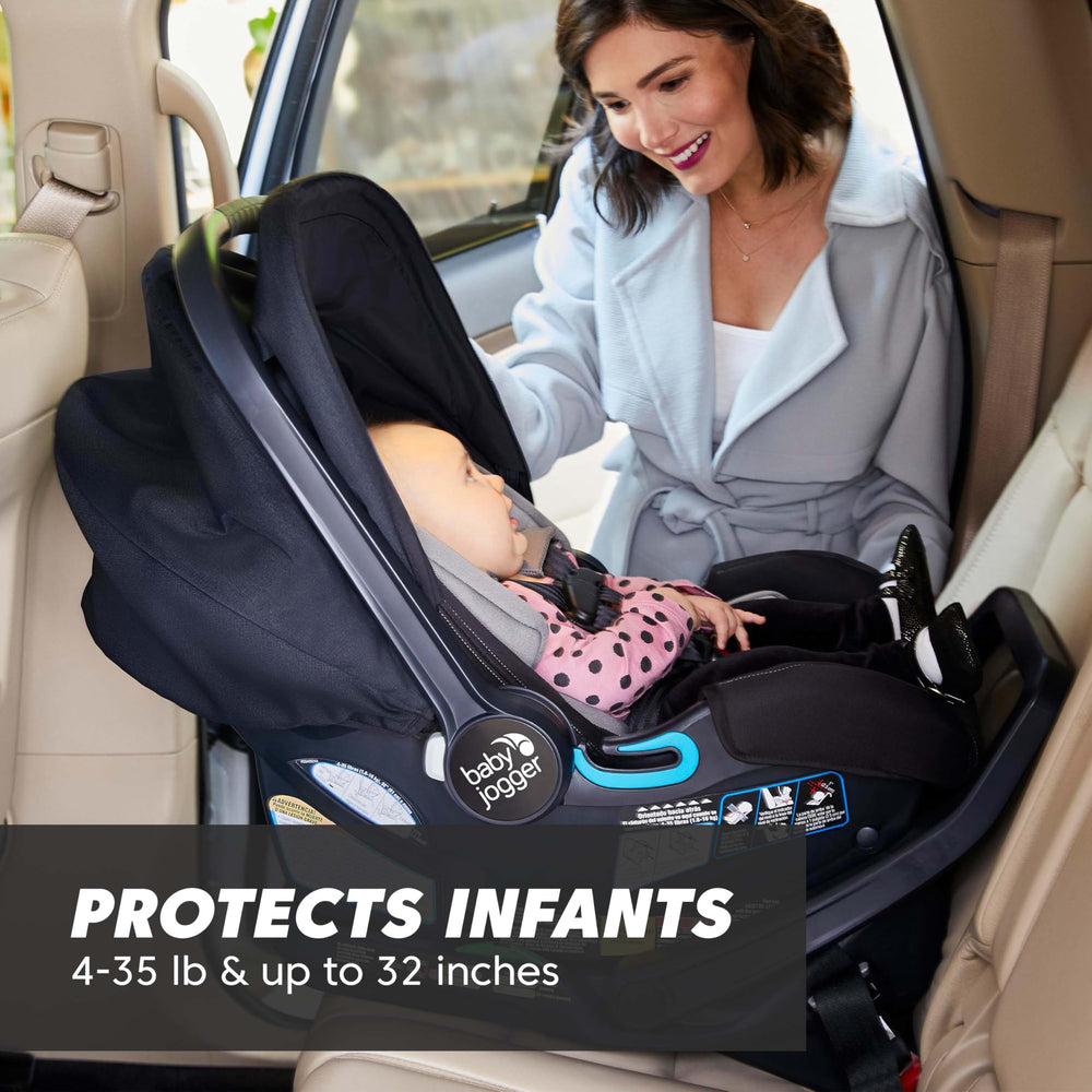 Quiet canopy on Baby Jogger City GO 2 Lunar Black keeps baby undisturbed