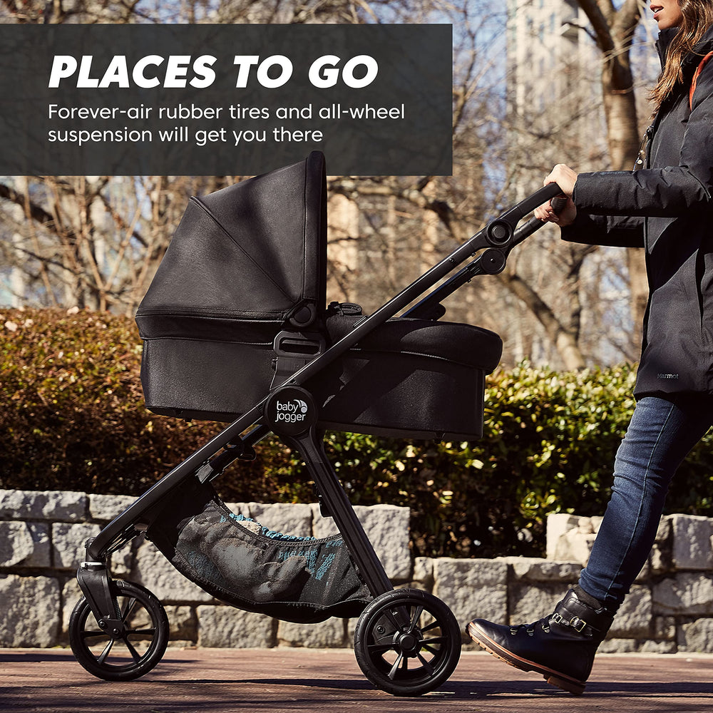 Baby Jogger City Mini GT2 hand-operated parking brake for precise stopping