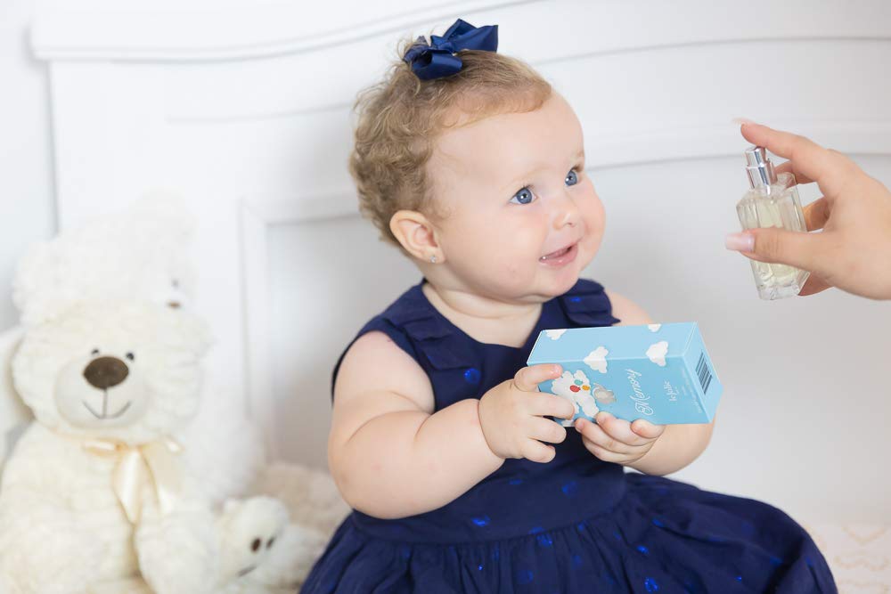 Powder scent swirl for Baby Jolie Memory fragrance.