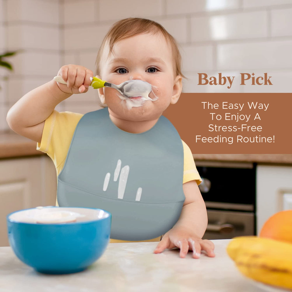 Baby Pick wipeable silicone bib dries quickly between uses
