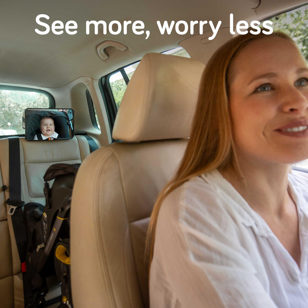 Baby Uma clear rear-facing view supports quick checks during commutes.