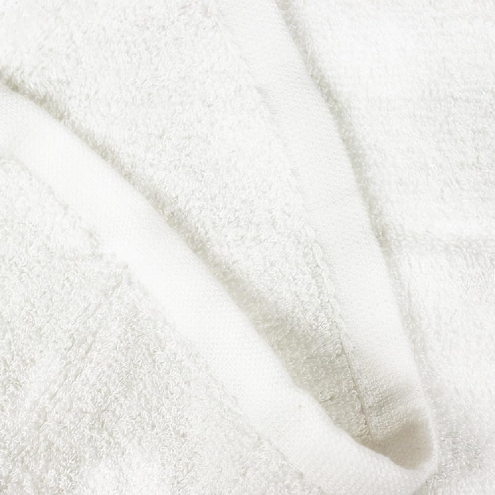 Absorbent bamboo cloth soaks up moisture quickly during bath time.