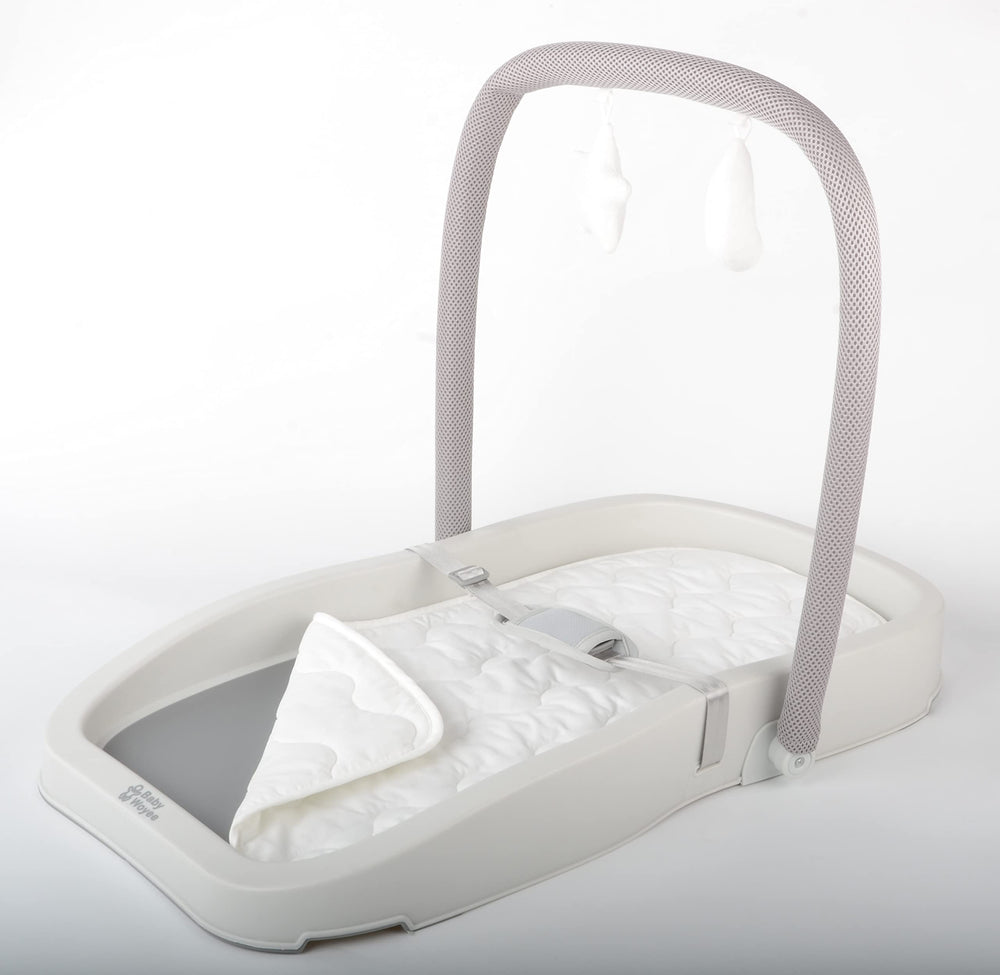 Baby Woyee Duraking Pro waterproof pad cleans easily after diaper changes.