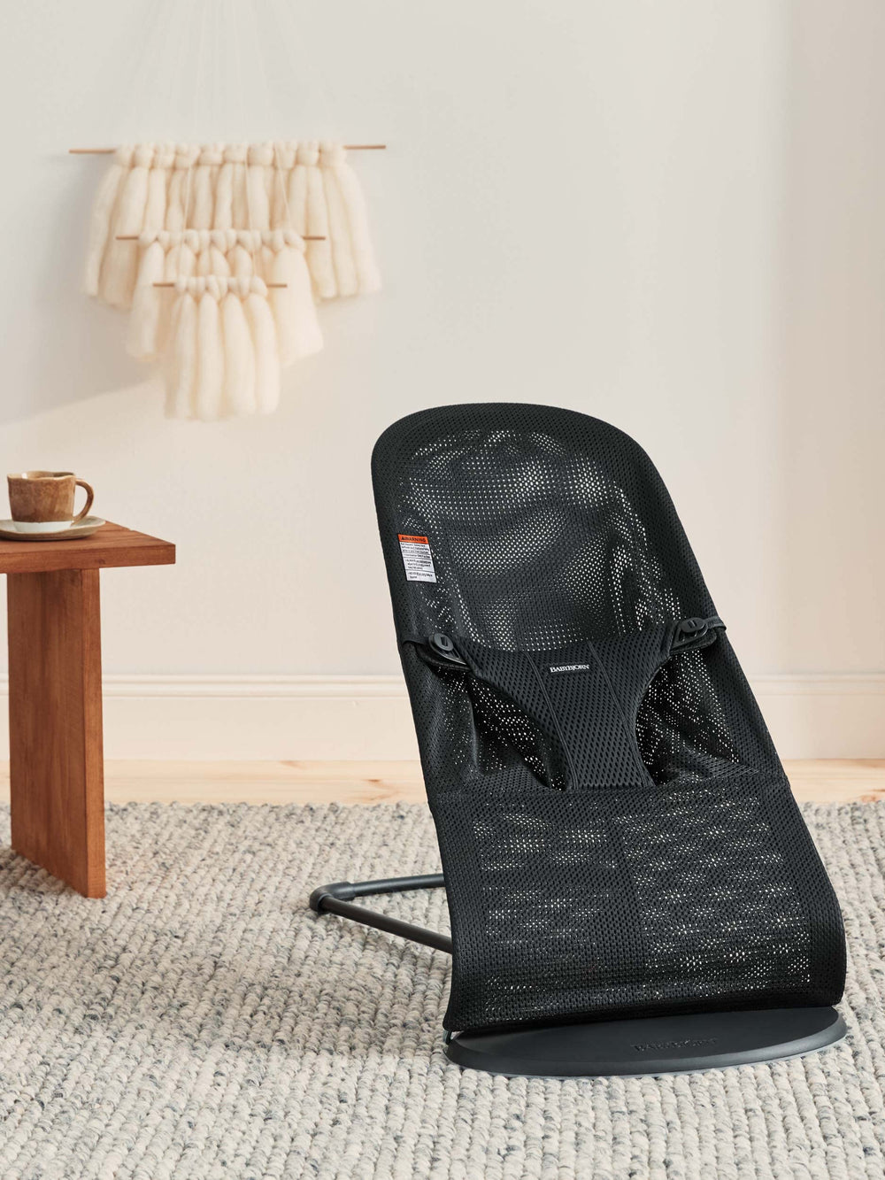 Close-up of three-position adjustment on BabyBjörn Bouncer Bliss.