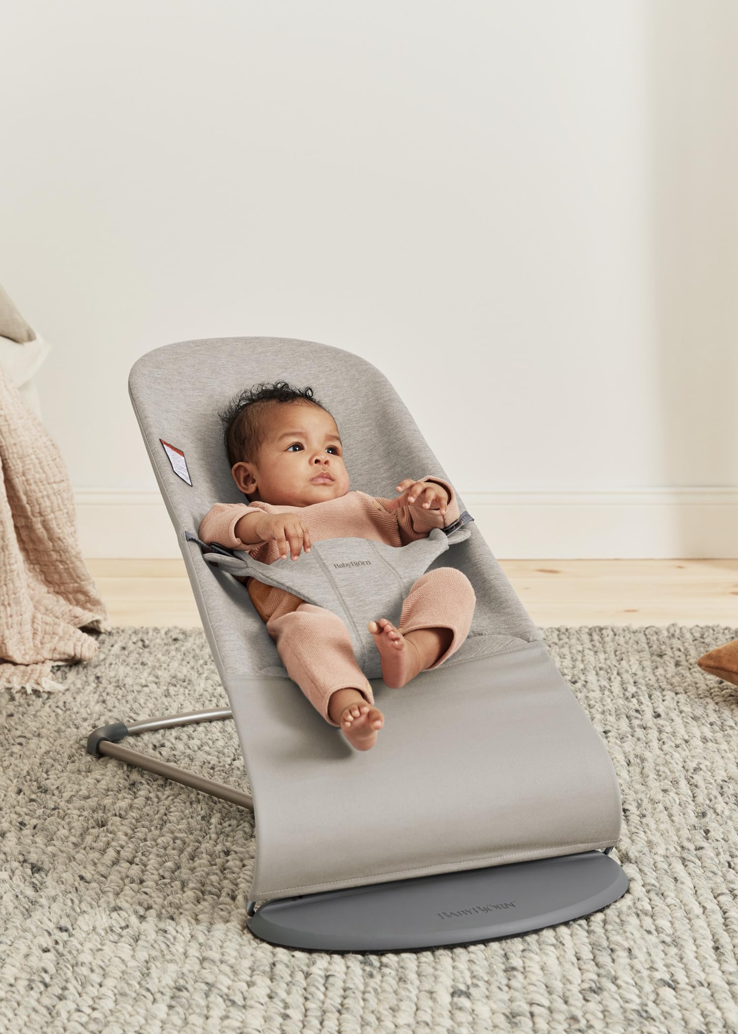 BabyBjörn Bouncer Bliss 3D Jersey fabric close-up shows soft, breathable texture for cozy naps.