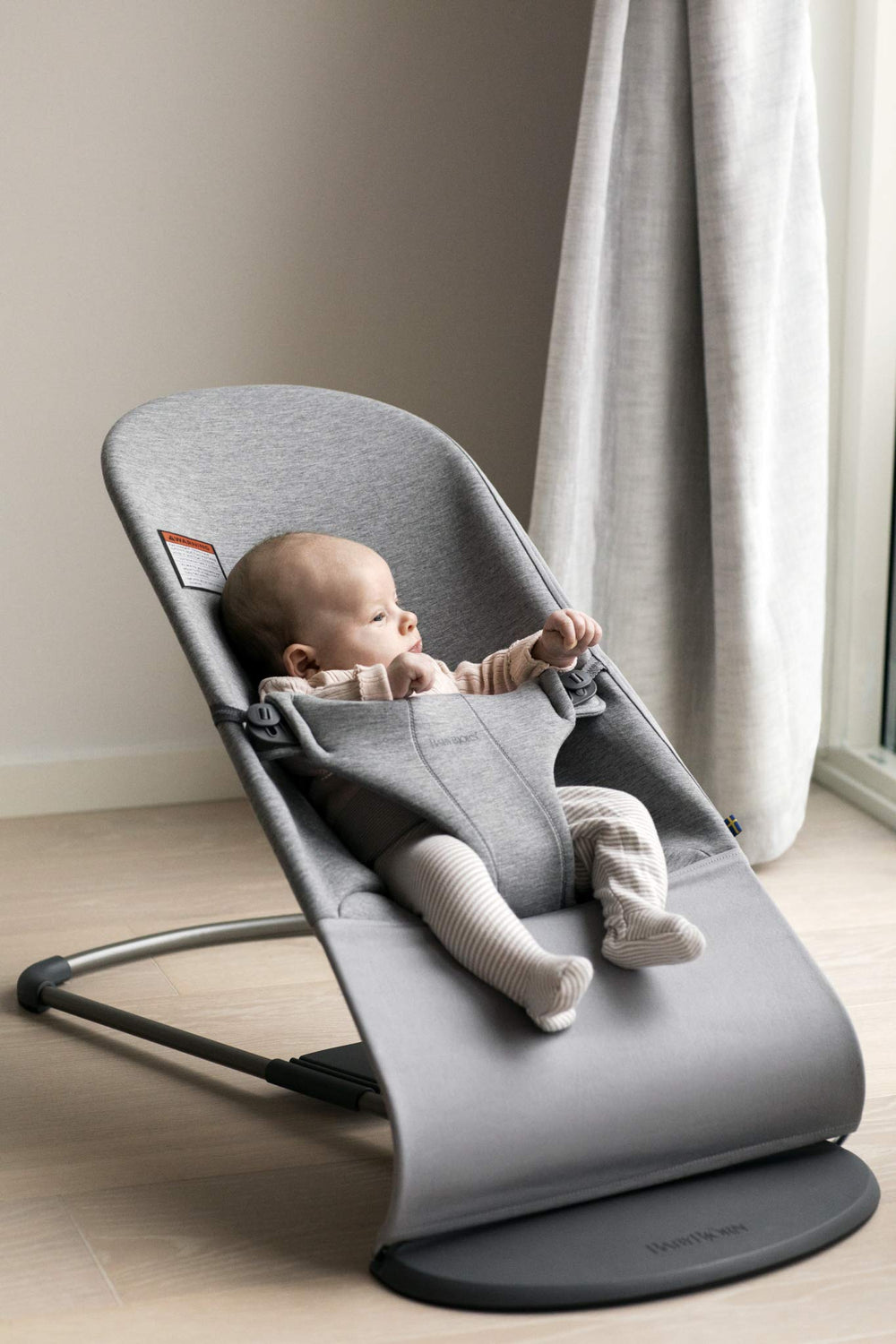 BabyBjörn Bouncer Bliss displays 4-position adjustable frame for growing child