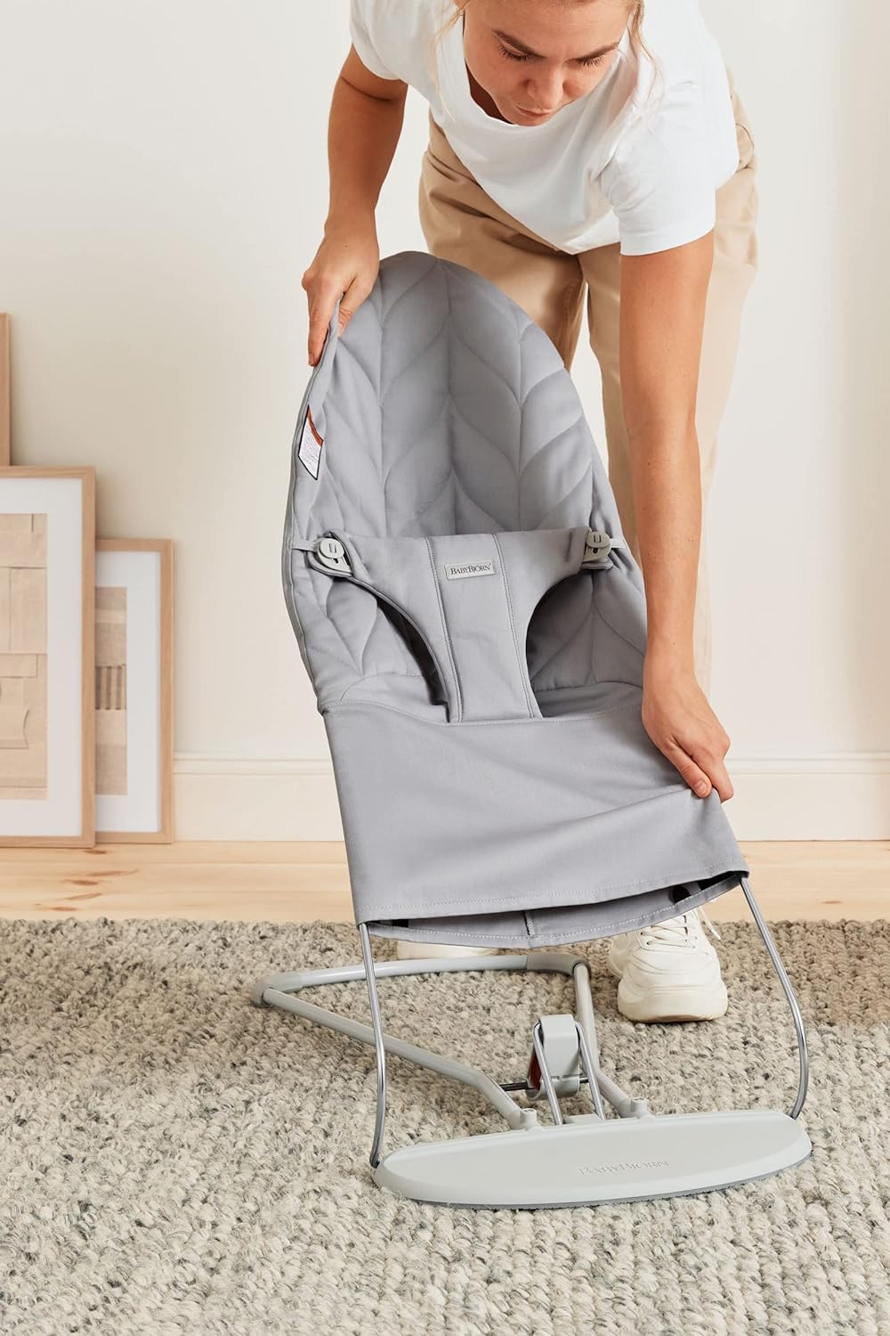 BabyBjörn Bouncer Bliss folds flat for compact storage and travel.