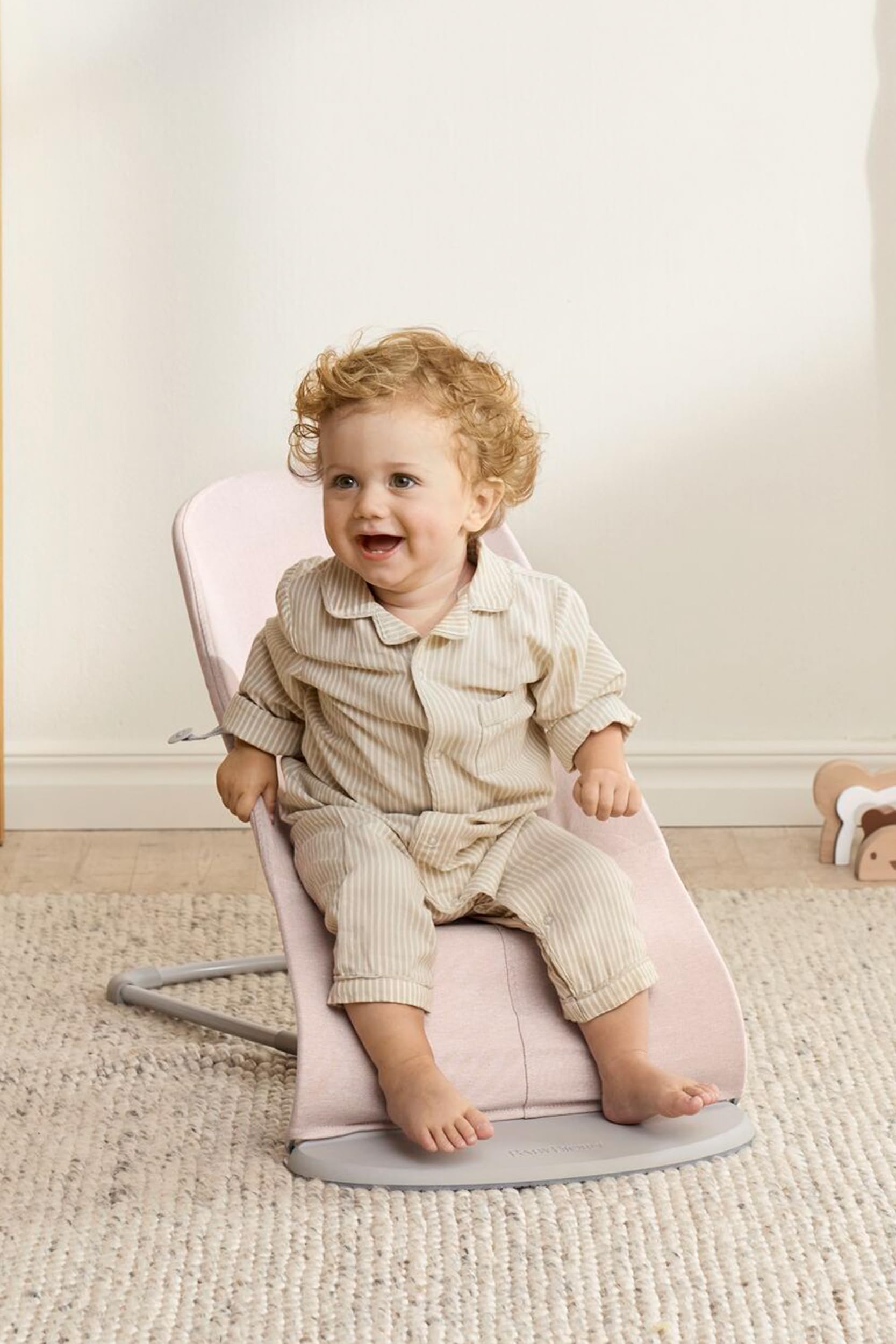 BabyBjörn Bouncer Bliss woven melange fabric, soft and durable.