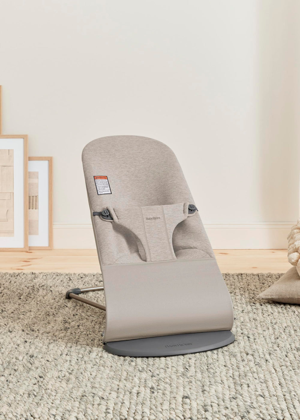 BabyBjörn Bouncer Bliss mesh close-up highlights breathable fabric for comfortable sessions.