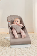 Natural rocking motion of BabyBjörn Bouncer Bliss supports hands-free moments.