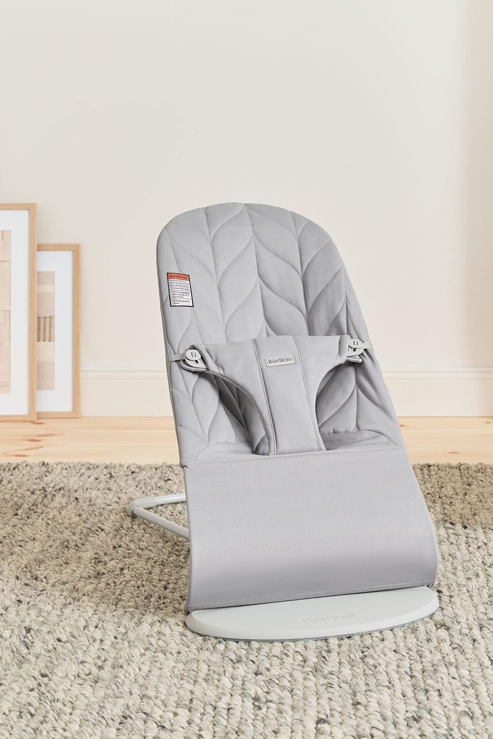 Lightweight design of BabyBjörn Bouncer Bliss makes it easy to move around.
