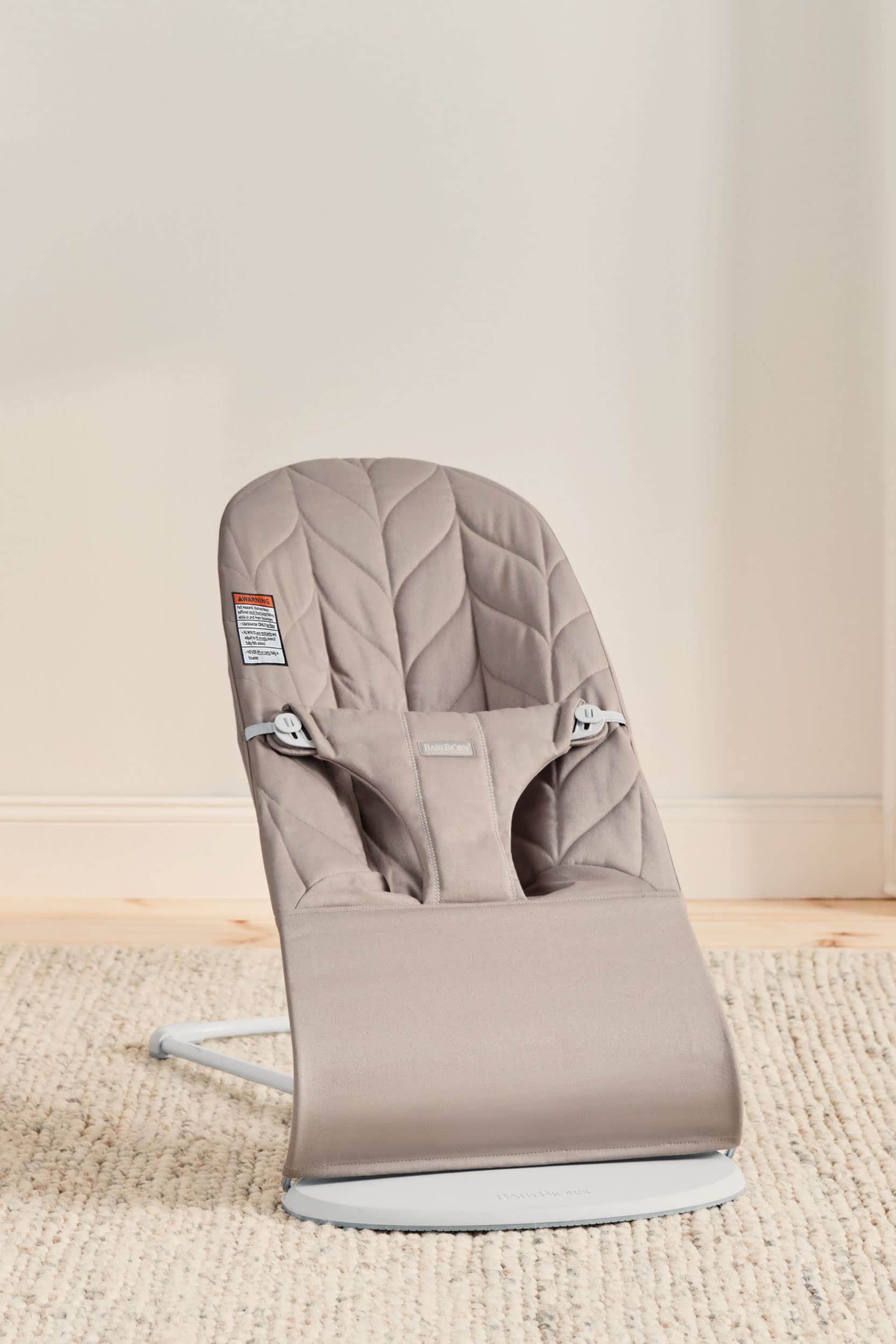 Oeko-Tex certified fabric on BabyBjörn Bouncer Bliss for safe, durable materials.