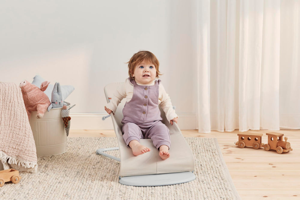 BabyBjörn Bouncer Bliss seat reverses to toddler chair for later use