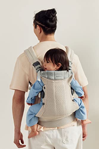 BabyBjörn Harmony padded shoulder straps reduce strain during extended wear