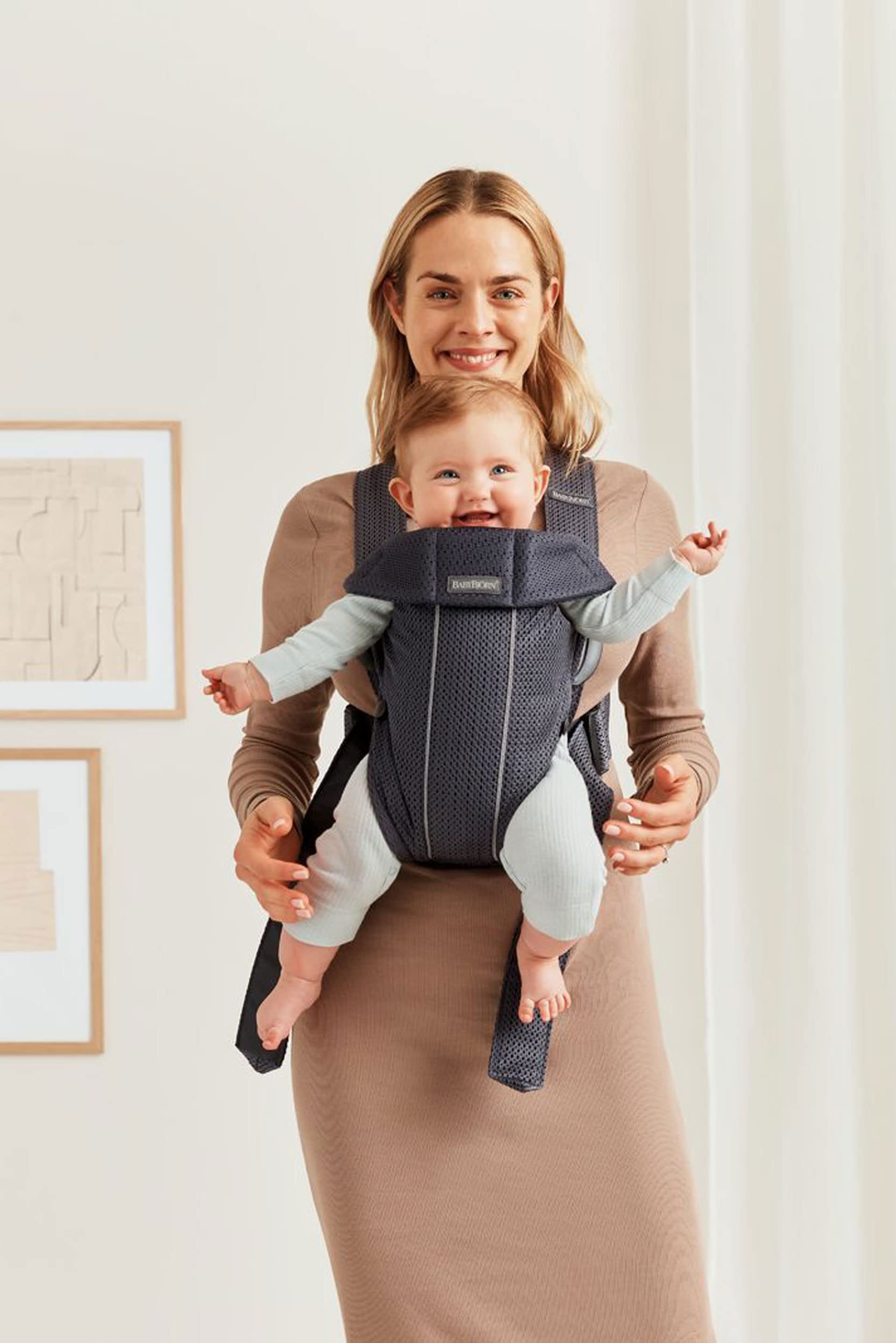 BabyBjörn Mini adjustable seat and head support for growth