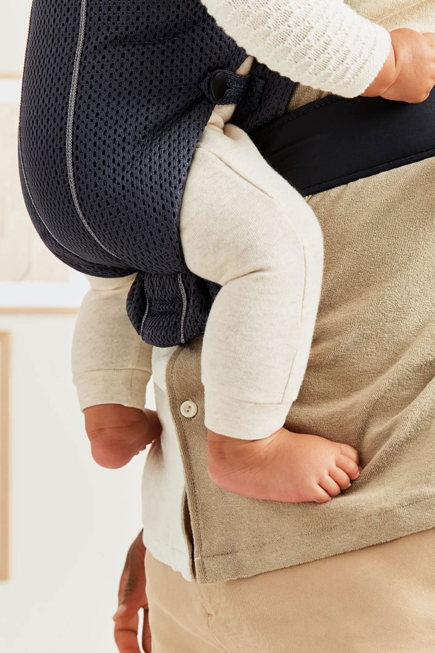 BabyBjörn Mini dual front-carry options for flexibility