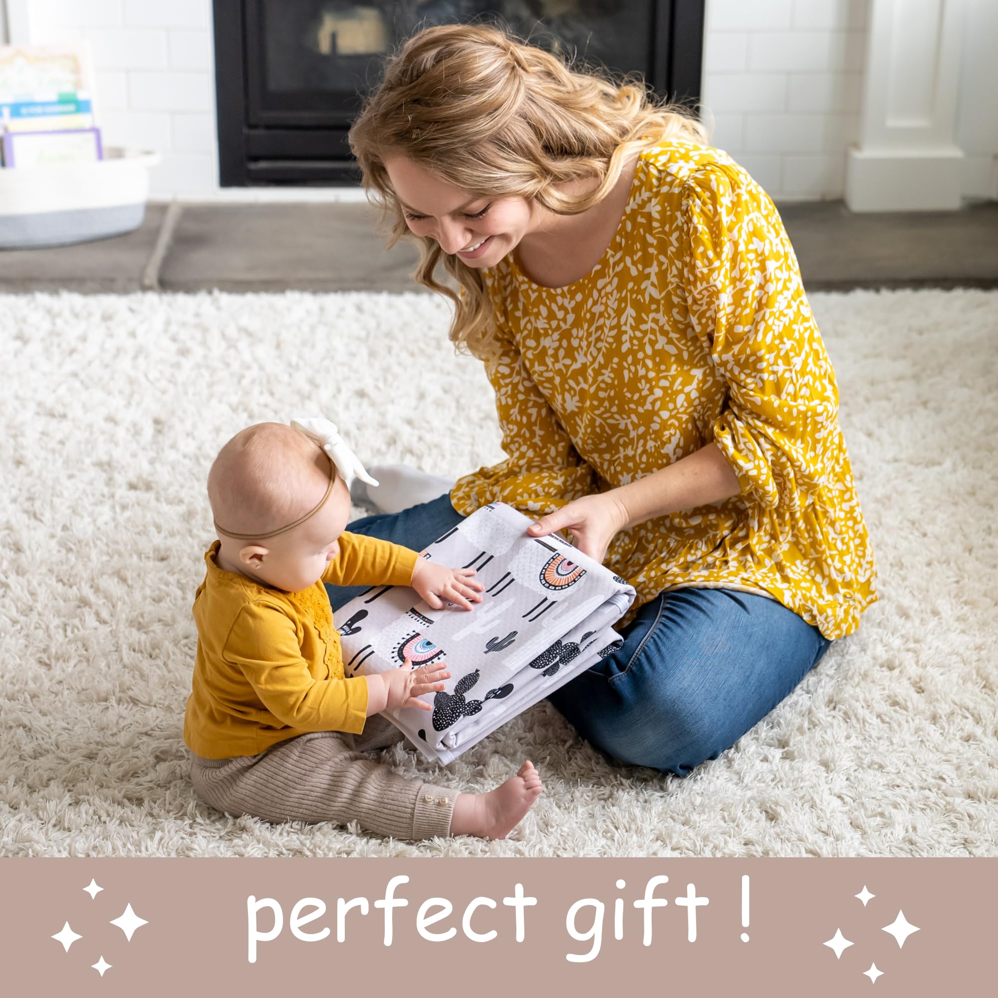 BABYBOET smock pocket catches snacks for mess-free mealtime