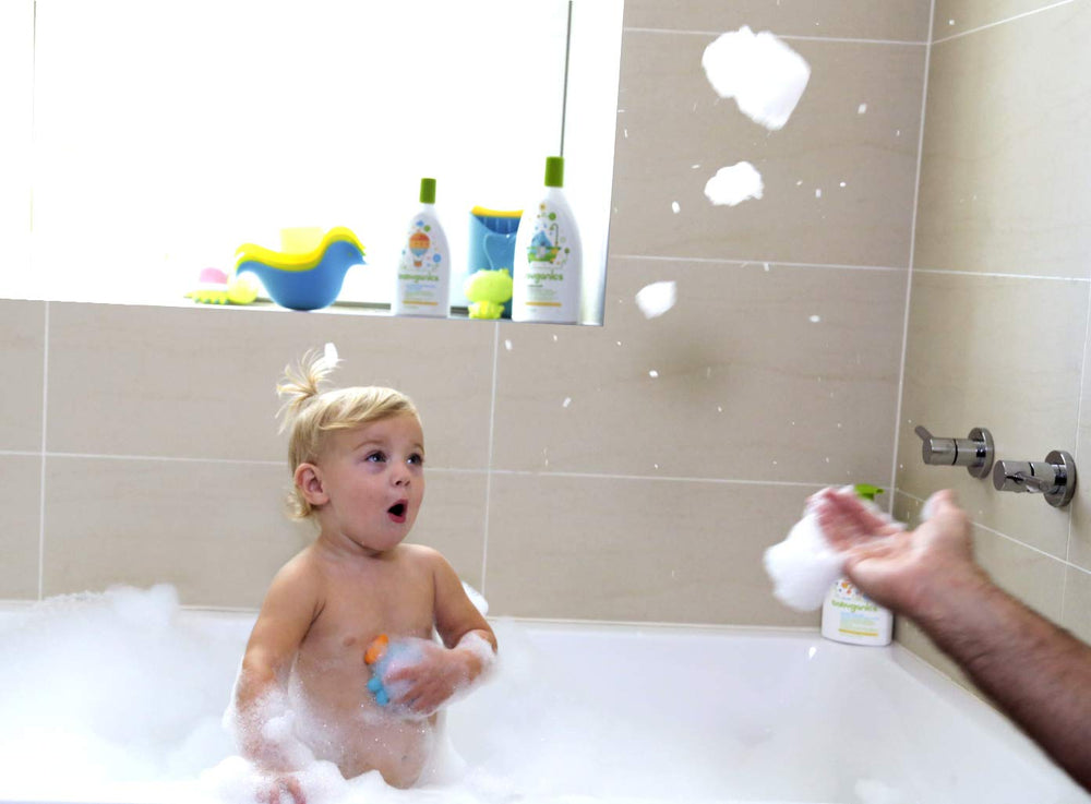Ingredients image highlights NeoNourish Seed Oil Blend in Babyganics formula