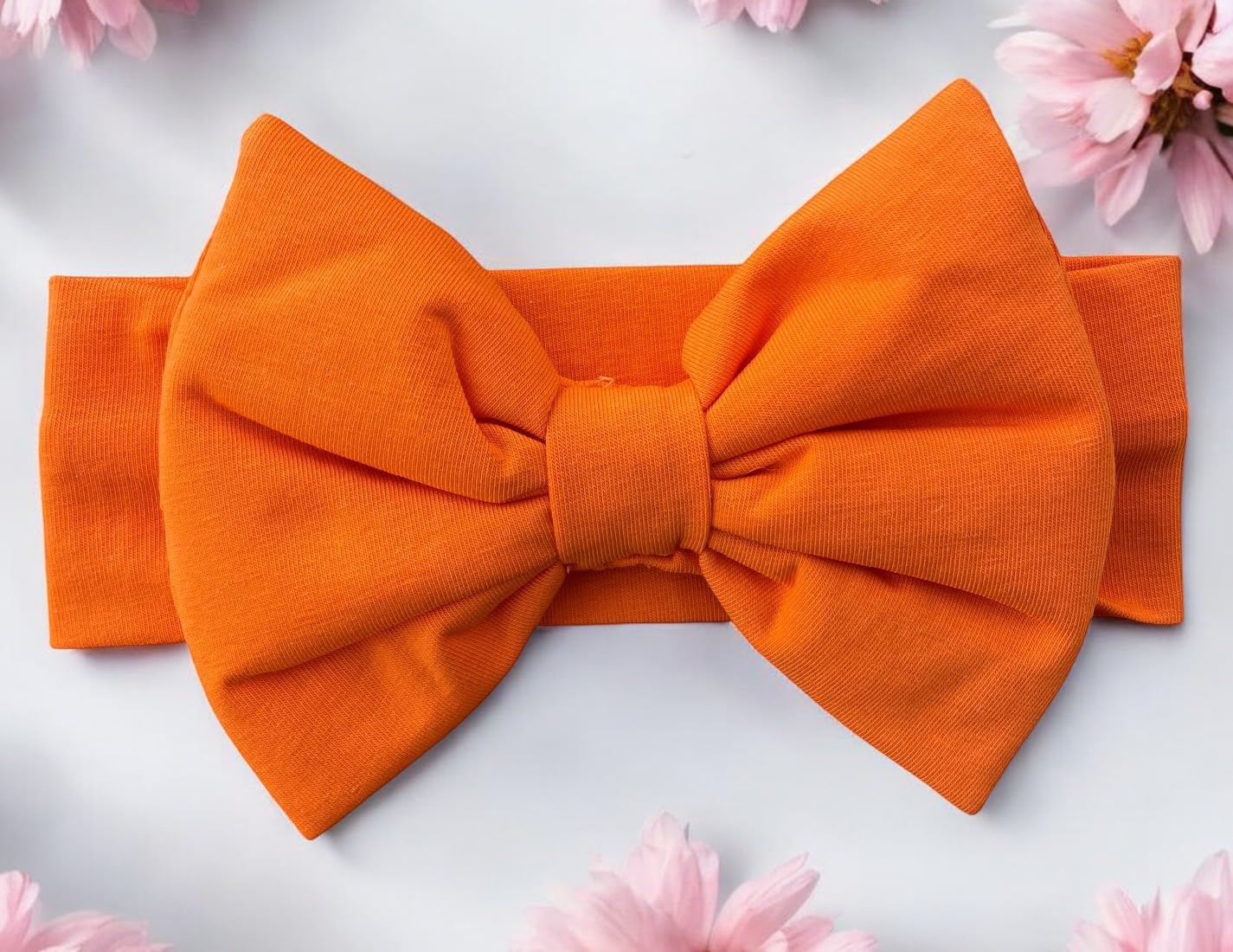 BABYGIZ headband adds color to everyday outfits and outings.