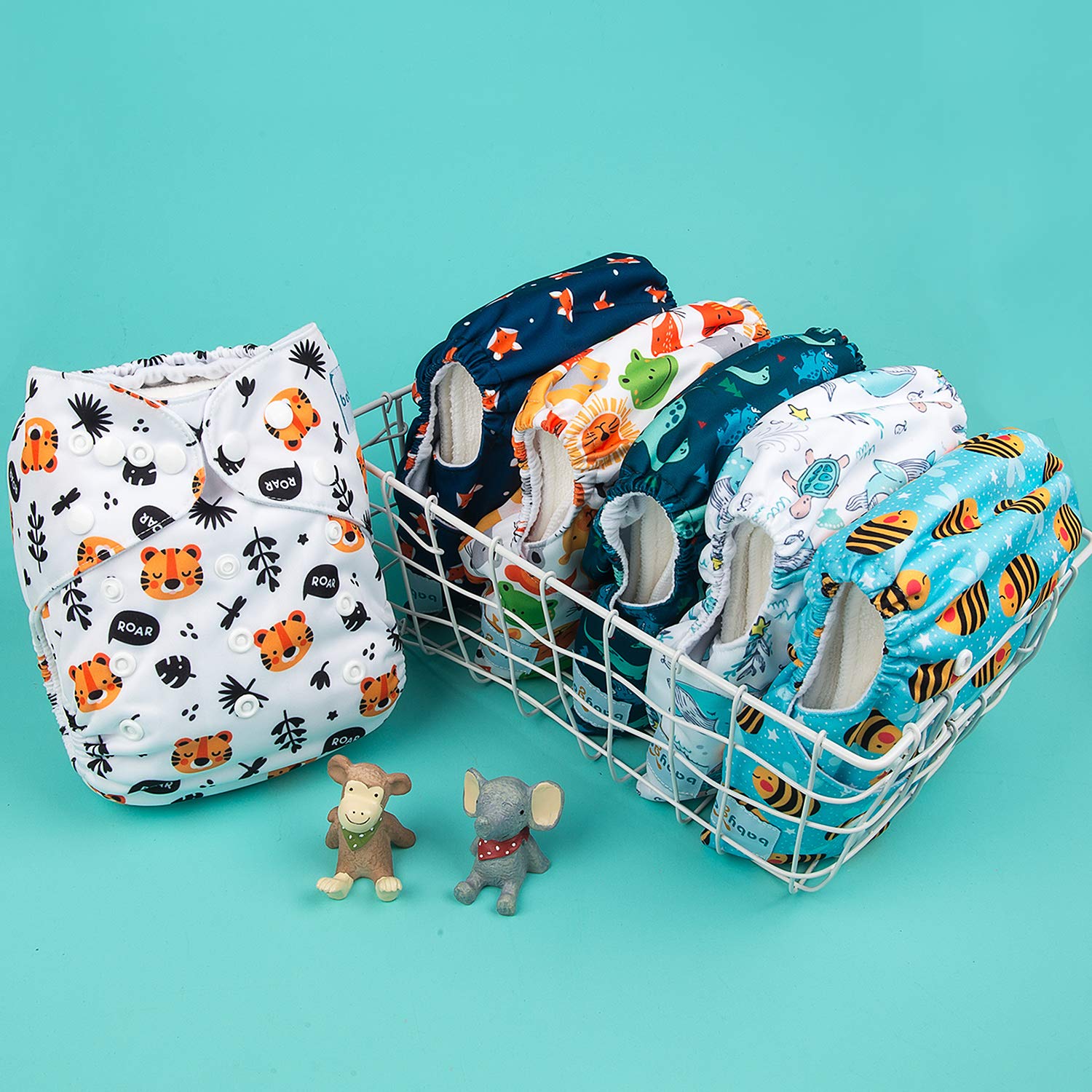 babygoal machine-washable design simplifies cleanup for caregivers.