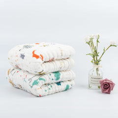 Babygoal muslin cotton close-up shows soft, absorbent fabric texture.